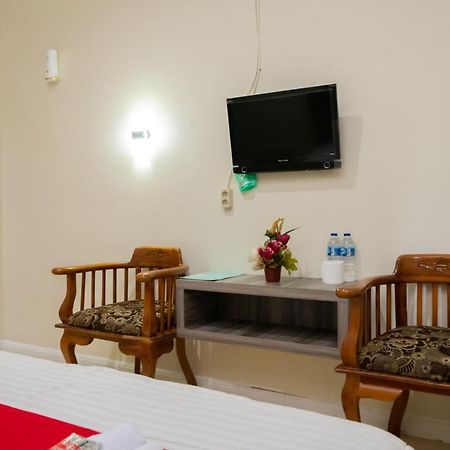 Reddoorz @ Pematangsiantar Hotel Exterior photo